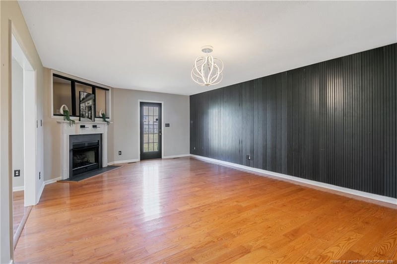 3004 Claymore Ct, Hope Mills, NC 28348