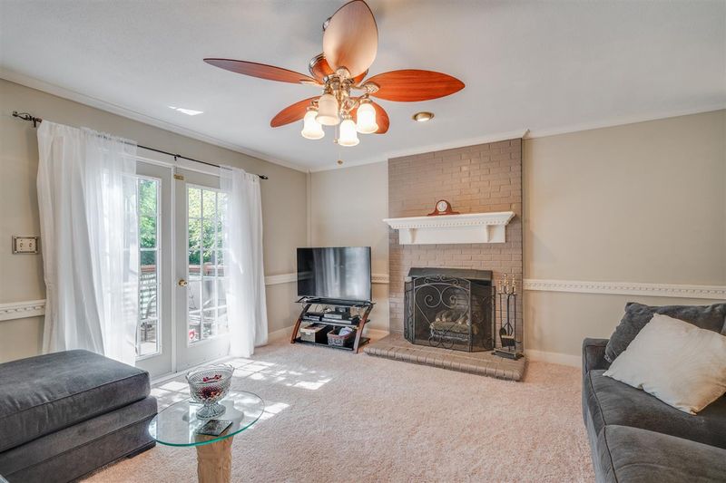 3004 W Folkestone Pl, Raleigh, NC 27604