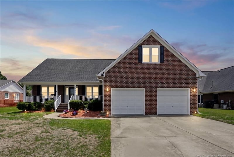 3005 Beringer Dr, Fayetteville, NC 28306