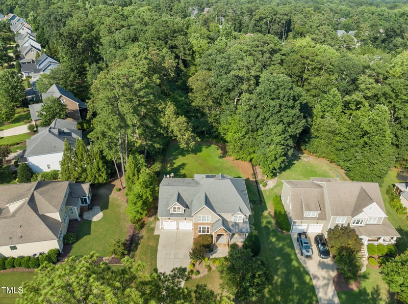 3005 Canopy Woods Dr, Apex, NC 27539