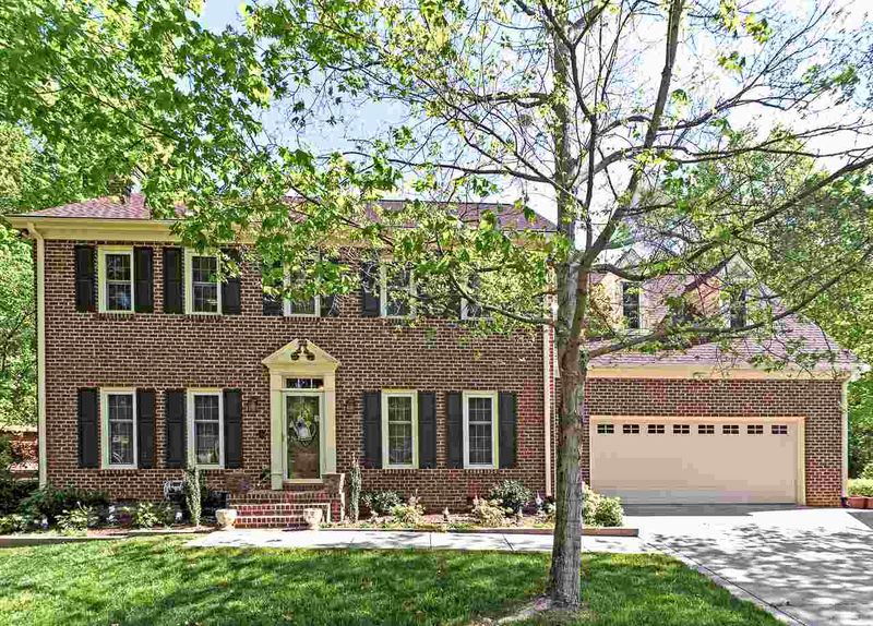 3005 Daventry Ln, Raleigh, NC 27613