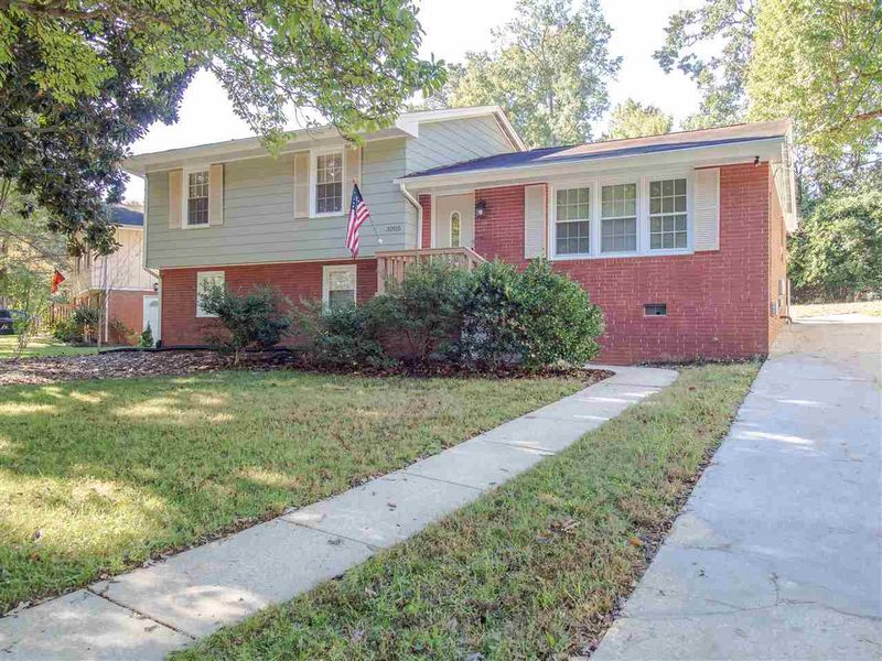 3005 Glenridge Dr, Raleigh, NC 27604