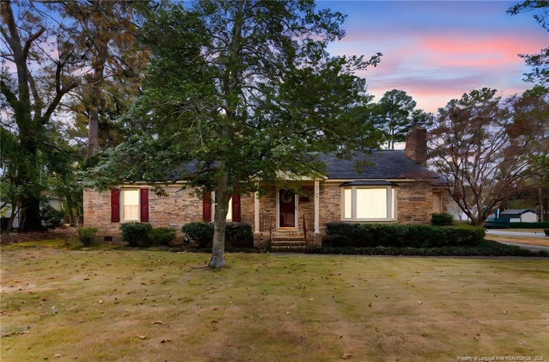 3005 Morganton Rd, Fayetteville, NC 28303