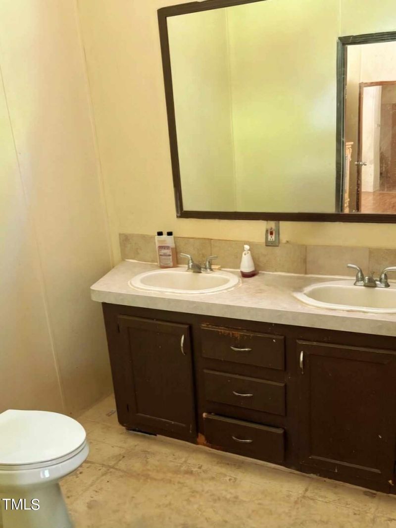 3005 Nc 86 N, Hillsborough, NC 27278
