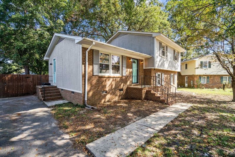 3005 Oldham Ct, Raleigh, NC 27604