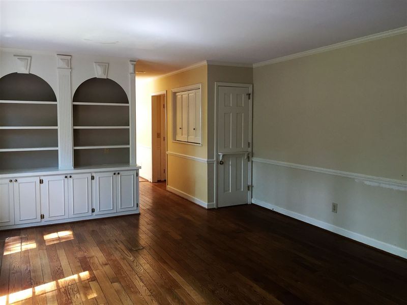 3006 Tanbark Ct, Burlington, NC 27215