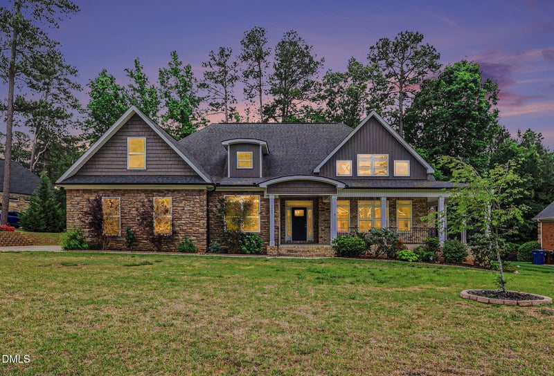 3007 Carrington Ln, Sanford, NC 27330