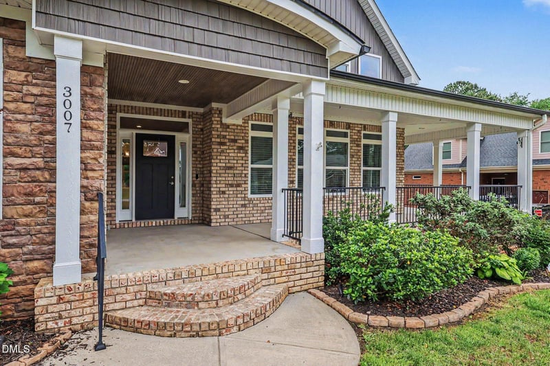 3007 Carrington Ln, Sanford, NC 27330