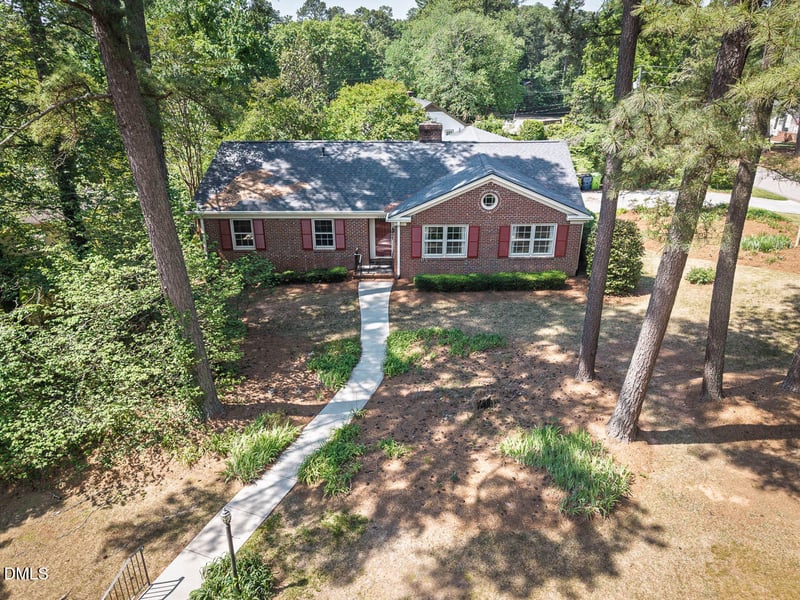 3007 Charwood Pl, Raleigh, NC 27612