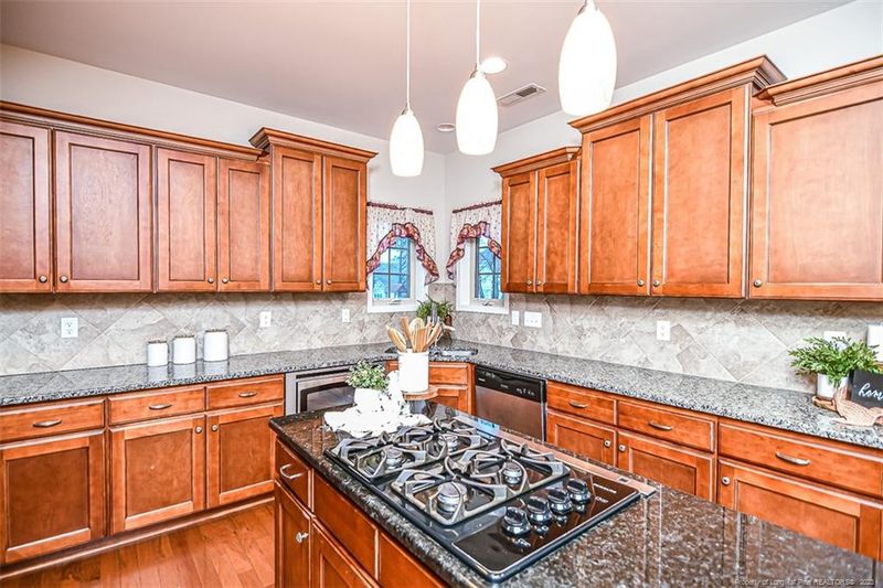 3008 Eagle Crest Ln, Fayetteville, NC 28306