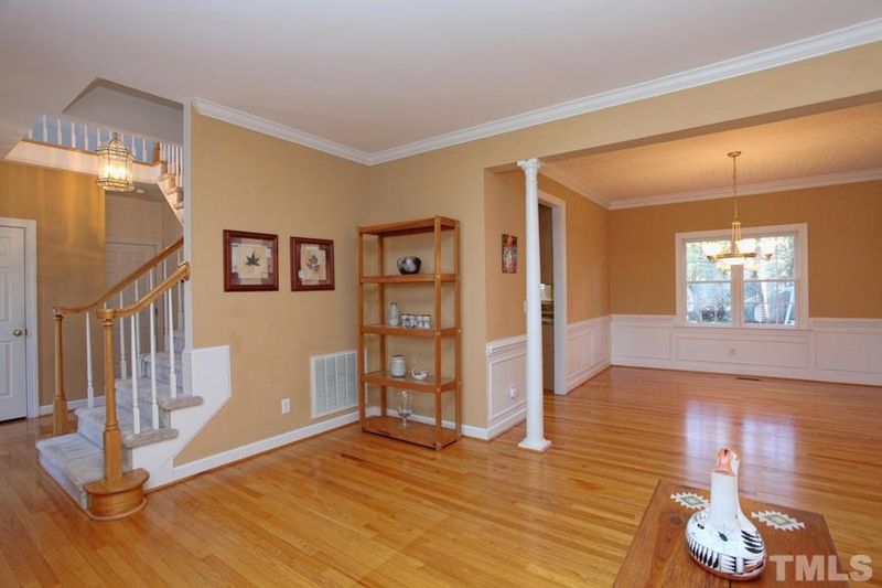 3008 Staffield Ln, Chapel Hill, NC 27516