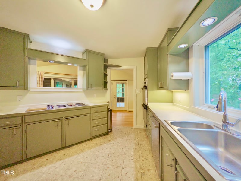 3009 Churchill Rd, Raleigh, NC 27607