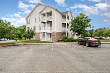 3009 Winston Dr #90, Burlington, NC 27215