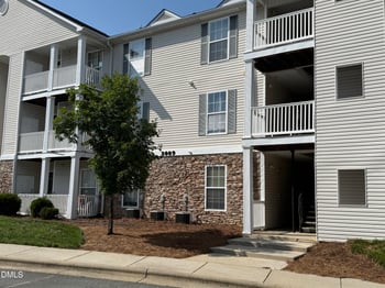 3009 Winston Dr #96, Burlington, NC 27215
