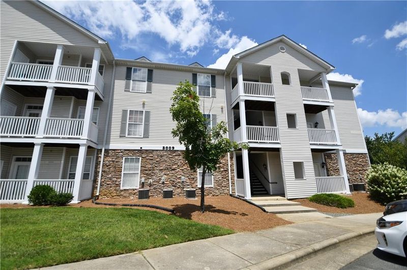 3009 Winston Dr #99, Burlington, NC 27215