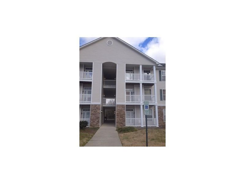 3009 Winston Dr Apt 100, Burlington, NC 27215