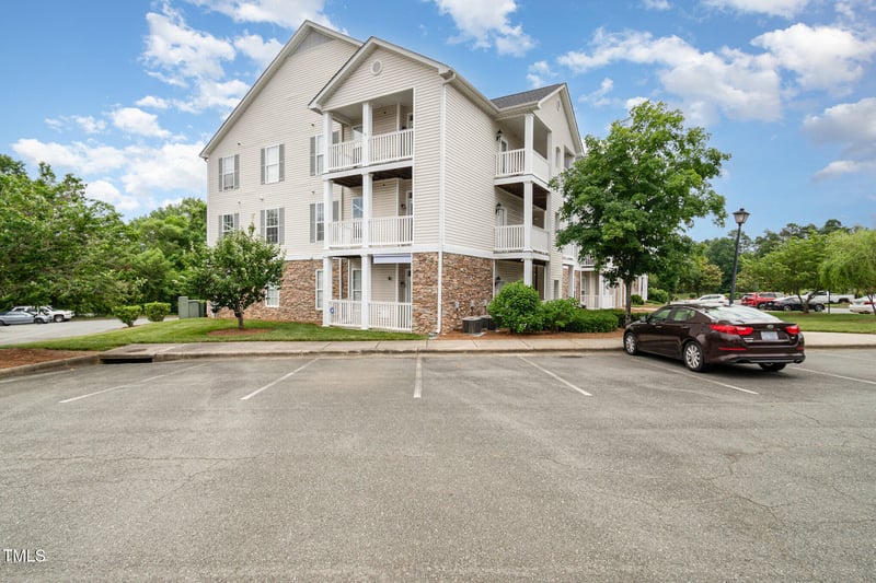 3009 Winston Dr #Apt 90, Burlington, NC 27215
