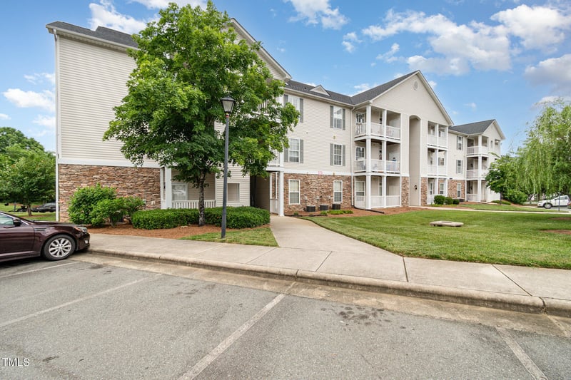 3009 Winston Dr #Apt 90, Burlington, NC 27215