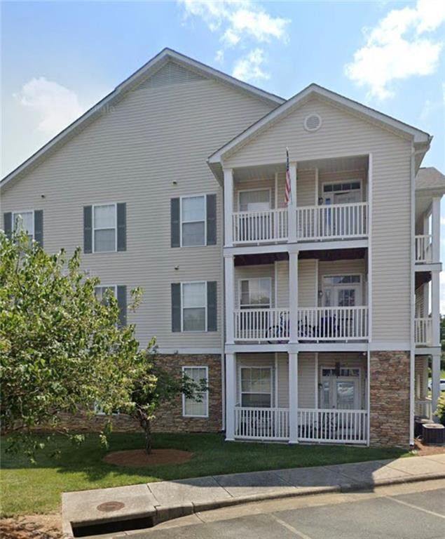 3009 Winston Dr, Burlington, NC 27215