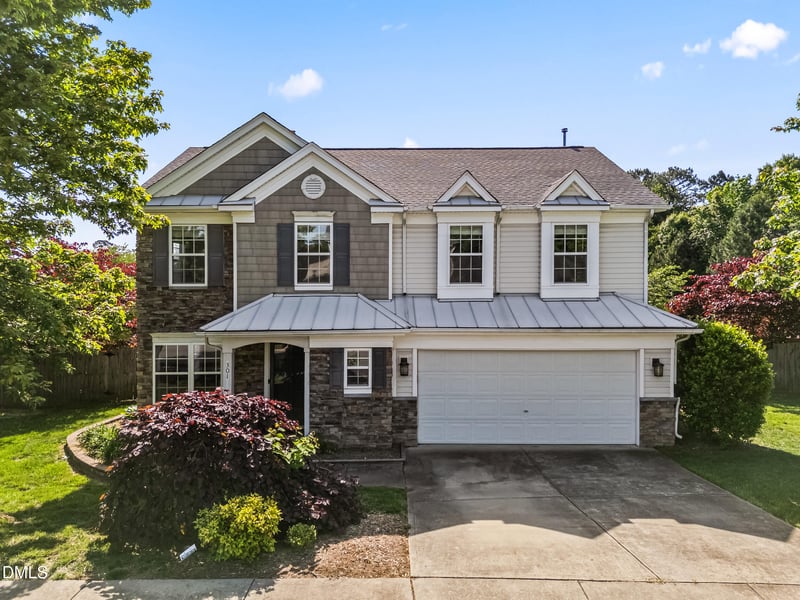 301 Ashburn Ln, Durham, NC 27703