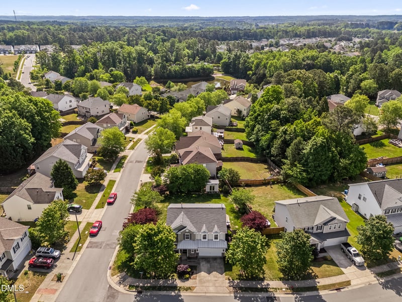 301 Ashburn Ln, Durham, NC 27703