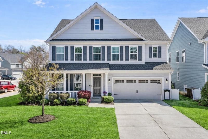 301 Atwood Dr, Holly Springs, NC 27540
