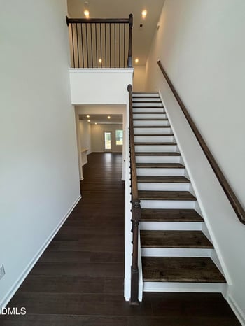 301 Beachcomber Dr, Lillington, NC 27546