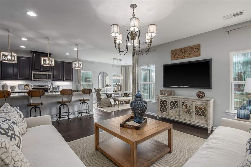 301 Bellamy Mill Dr, Holly Springs, NC 27540