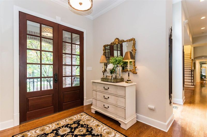 301 Berry Hill Dr, Raleigh, NC 27615