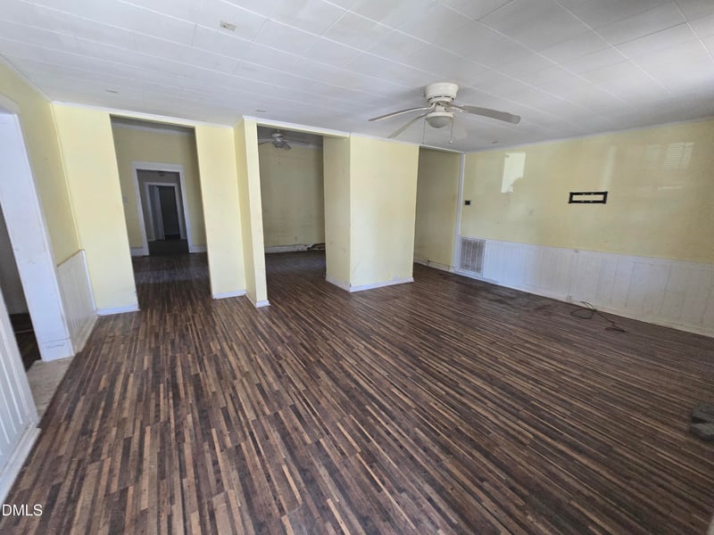 301 Brevard St, Selma, NC 27576