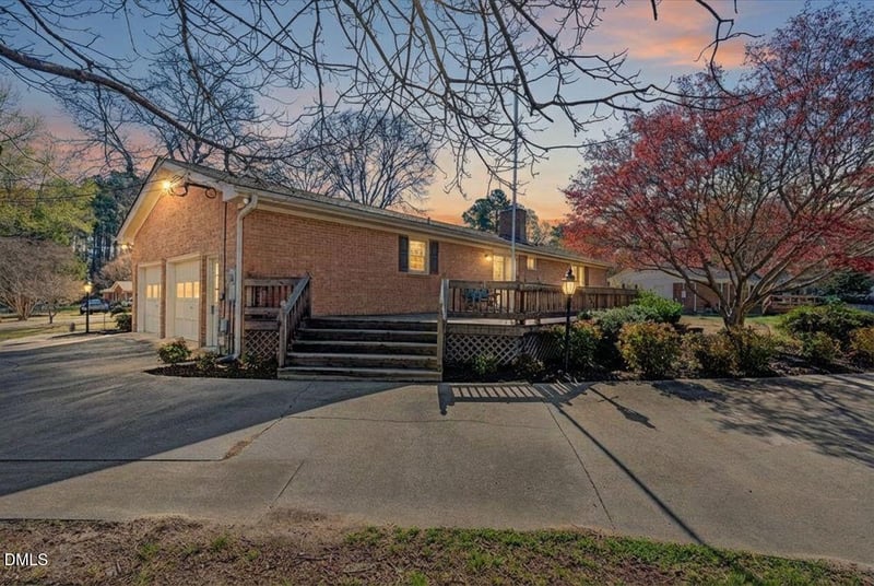 301 Brown Cir, Rolesville, NC 27571