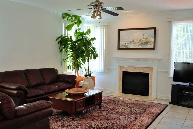 301 Capistrane Dr, Cary, NC 27519