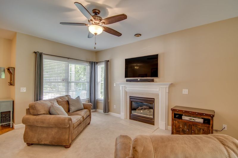 301 Cedar Trail Ln, Apex, NC 27502