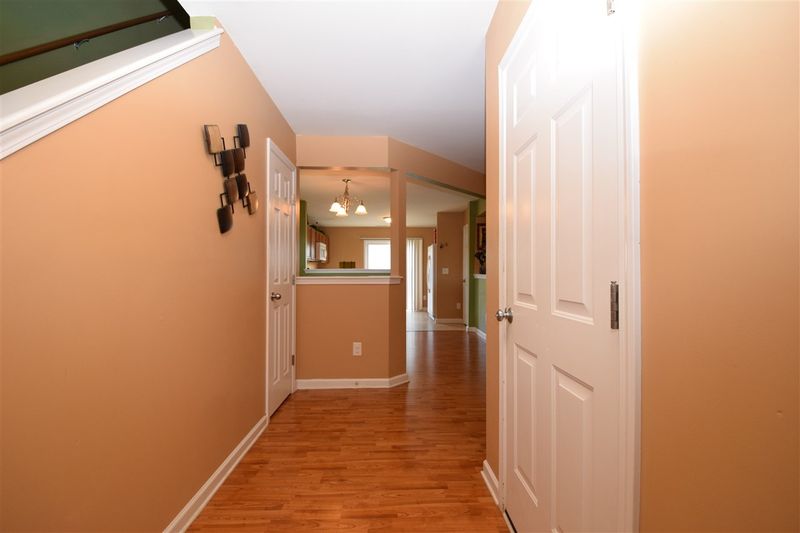 301 Collington Dr, Mebane, NC 27302