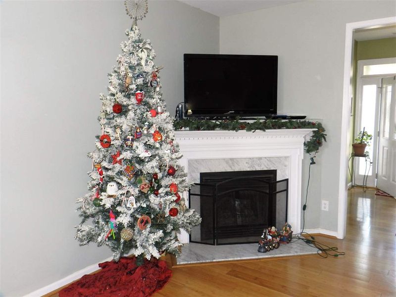 301 Collinsworth Dr, Clayton, NC 27527