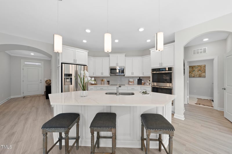 301 Crayton Oak Dr, Cary, NC 27519