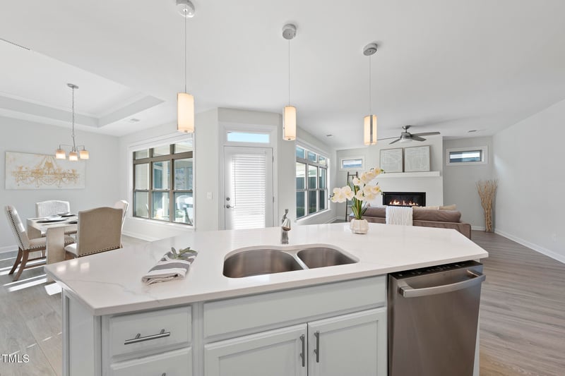 301 Crayton Oak Dr, Cary, NC 27519
