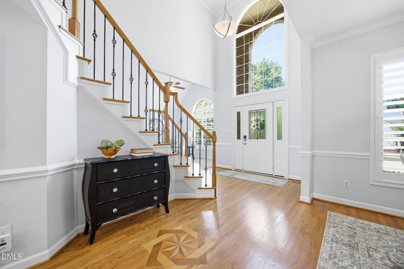 301 Cricketfield Ln, Cary, NC 27518