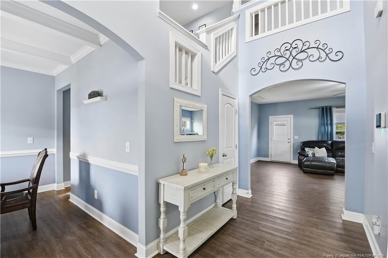 301 Derby Ln, Hope Mills, NC 28348