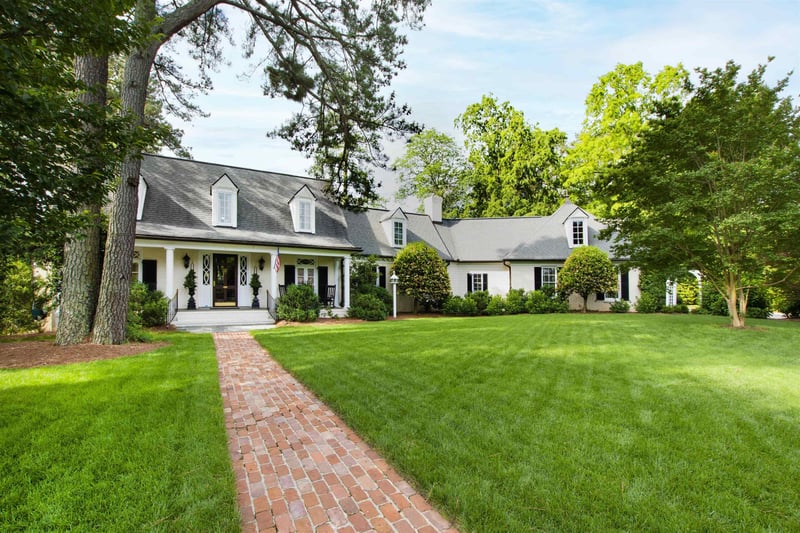 301 Drummond Dr, Raleigh, NC 27609
