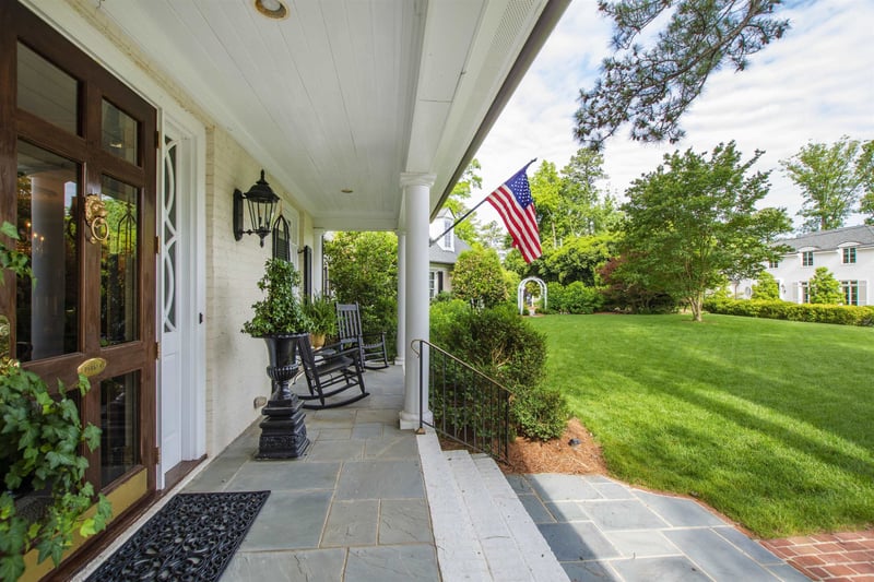 301 Drummond Dr, Raleigh, NC 27609