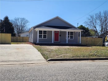 301 Duke St, Dunn, NC 28334