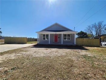 301 Duke St, Dunn, NC 28334