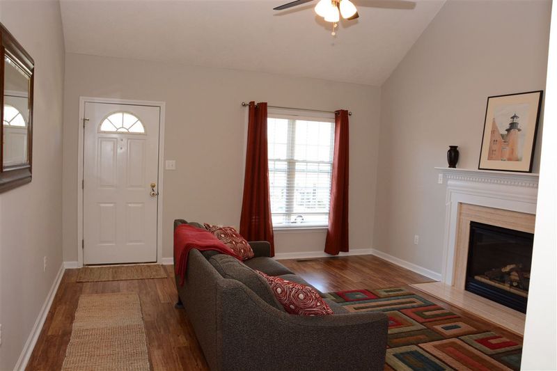 301 Fair Glen Rd, Holly Springs, NC 27540