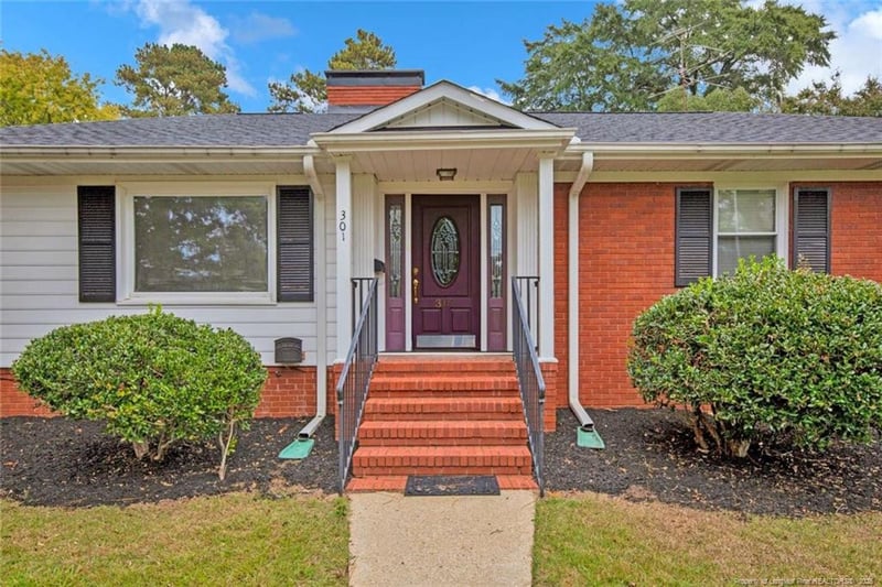 301 Fairfield Rd, Fayetteville, NC 28303