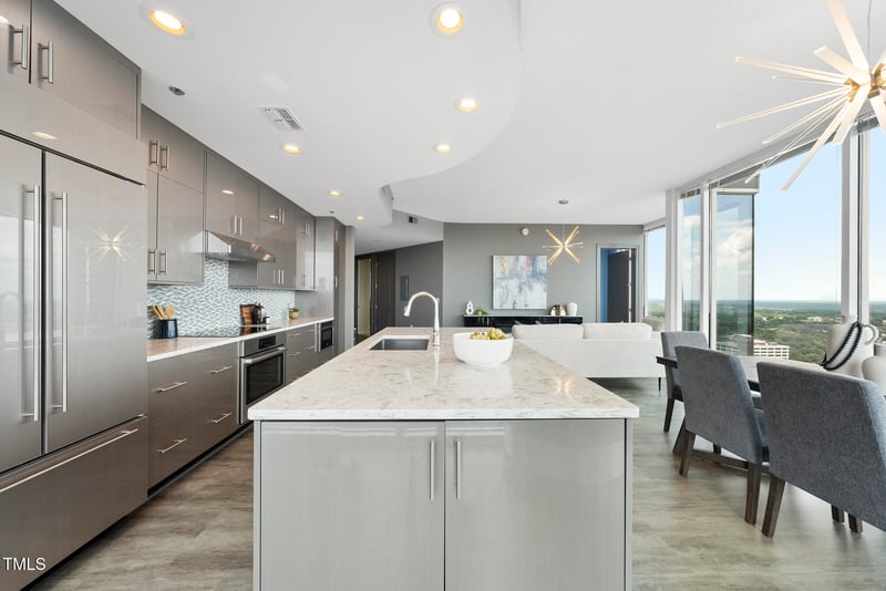 301 Fayetteville St #2707, Raleigh, NC 27601