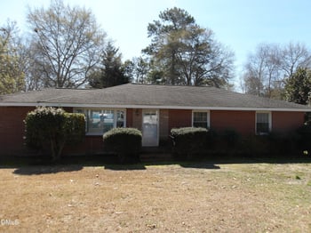 301 Gannon Ave, Zebulon, NC 27597