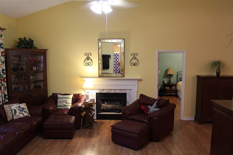 301 Garrison Ave, Clayton, NC 27520