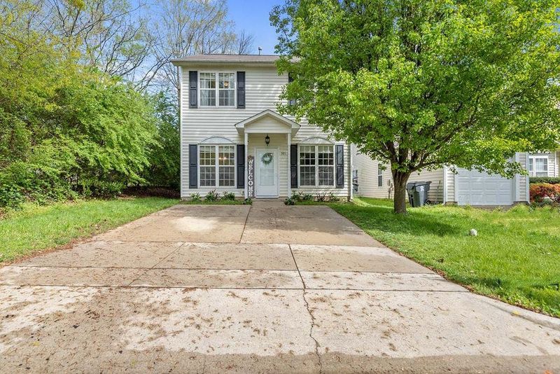 301 Glaston Ct, Apex, NC 27502