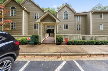 301 Glen Echo Ln #E, Cary, NC 27518